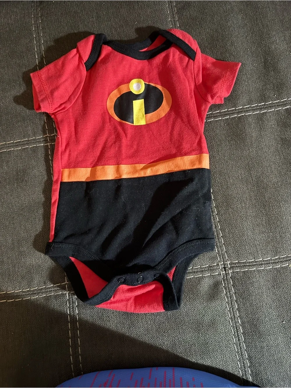 Mixed Boys Character onesie Lot - Disney